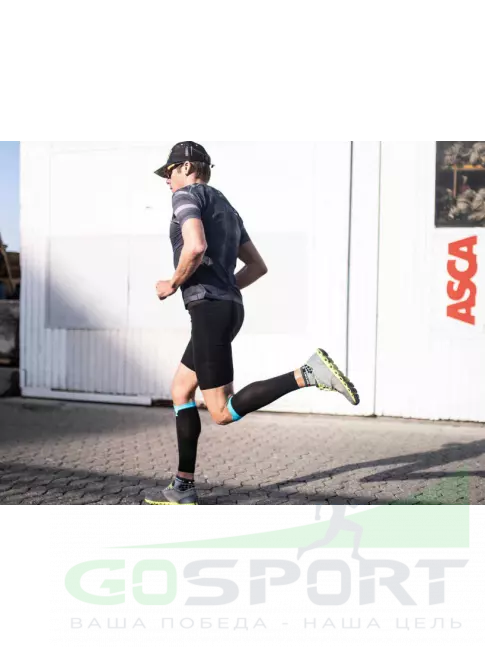 Шорты и Трусы Compressport Шорты Run Under Control Черный T3